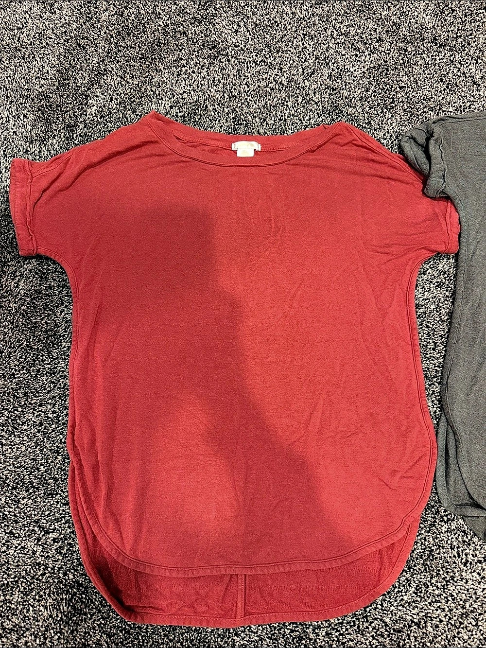 Women's Short Sleeve Tops in Red & Gray